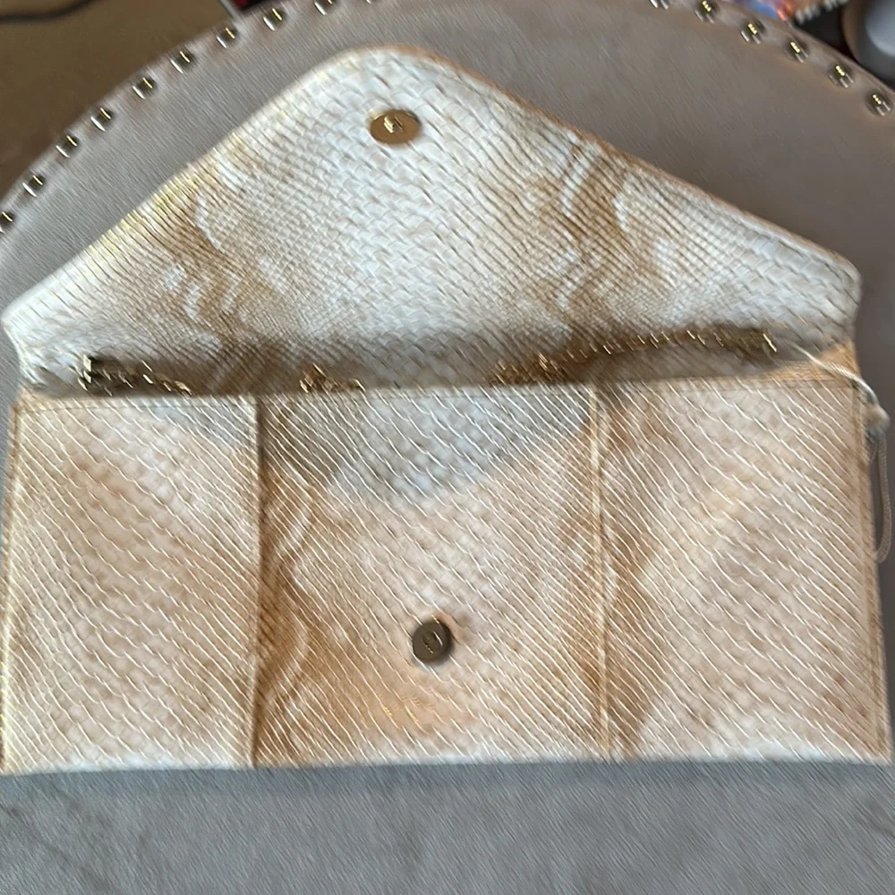 Urban Expressions Sparkle Clutch